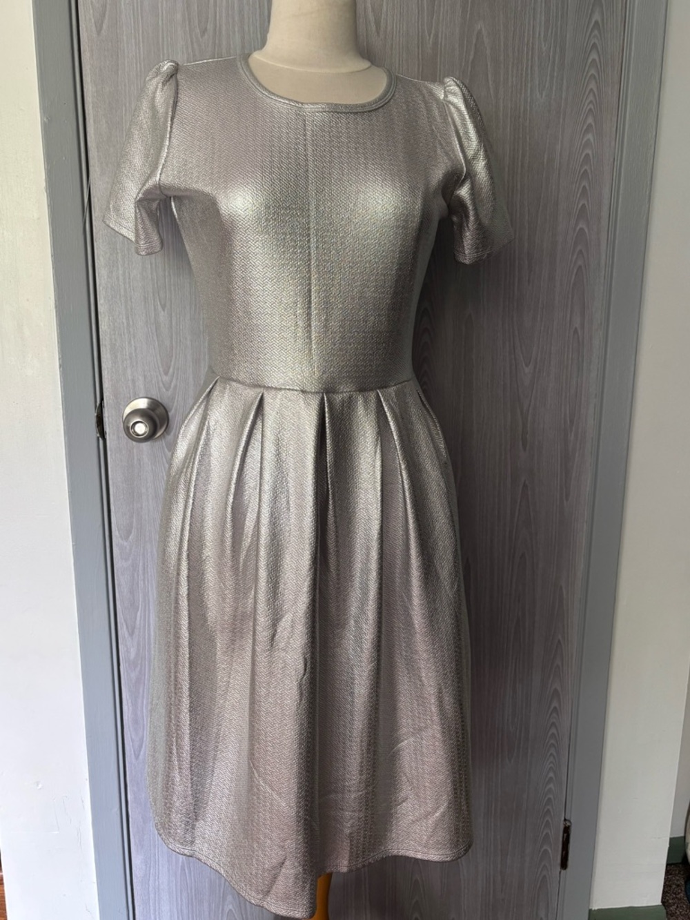 LuLaRoe Amelia Silver Metallic Pleated Midi Dress